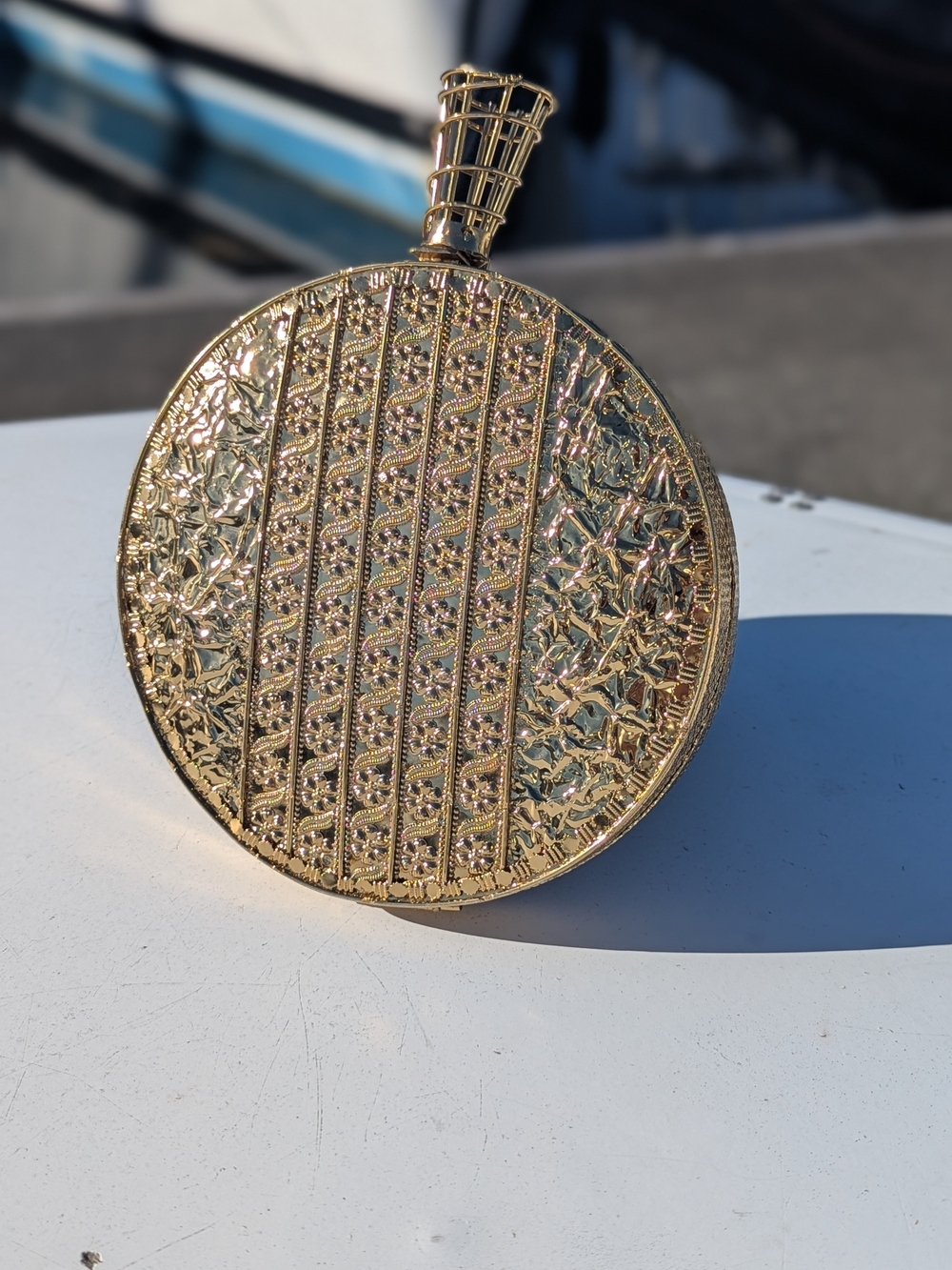 Ramla | Tourbillon Round Brass Metal Casting Clutch Shoulder Purse - Picture 14 of 16